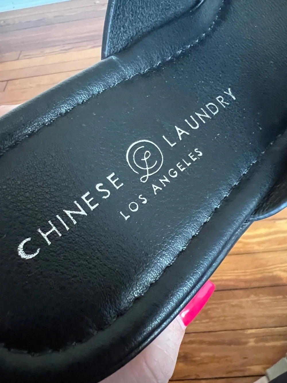 Chinese Laundry Surfs Up Black Crisscross Platform Slide Sandals - Size 9
